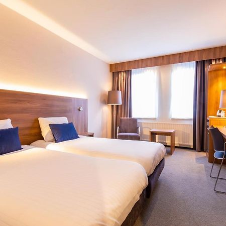 City Hotel Ос Екстериор снимка