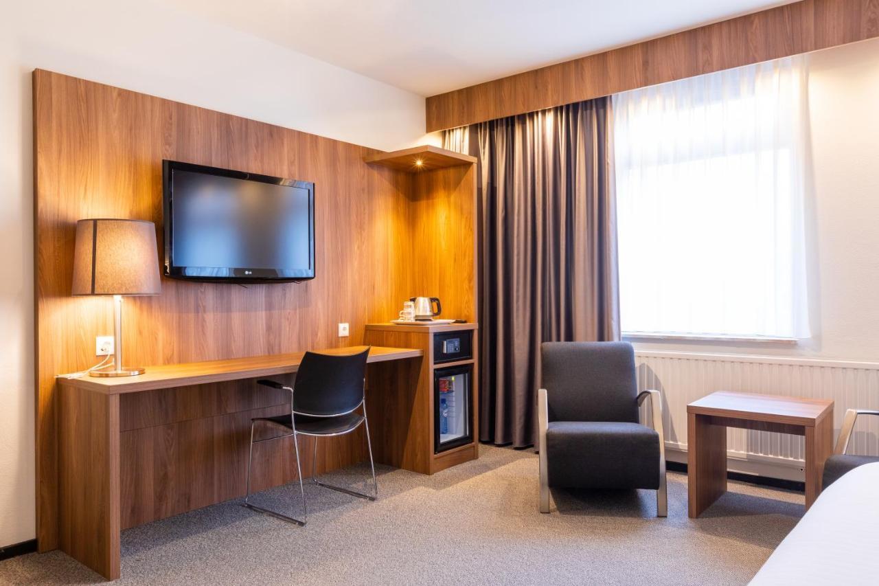 City Hotel Ос Екстериор снимка